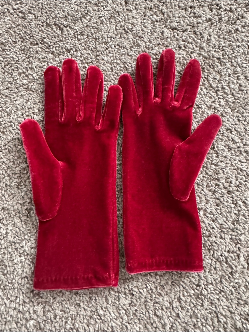 Classic Fuscia Velvet Women's Gloves